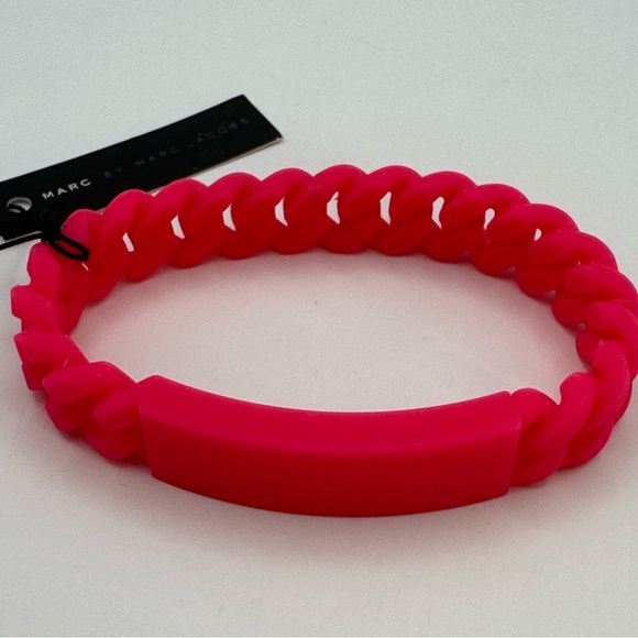 Marc Jacobs Neon Pink Silicone Bracelet - Picture 2 of 7